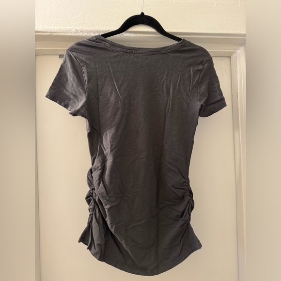 Old Navy Maternity Dark Gray MAMA T-Shirt size Medium - Picture 4 of 6